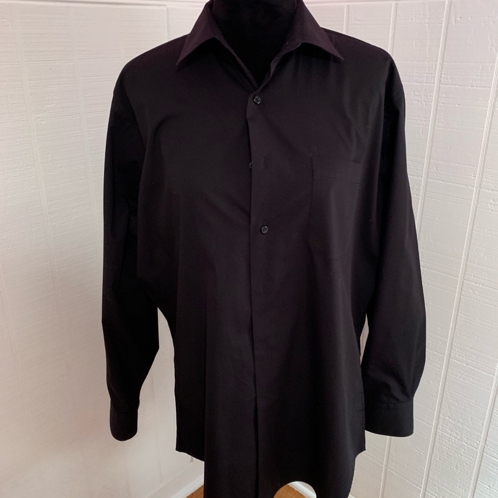 Black fitted dress shirt